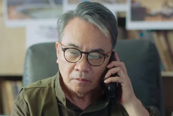 Кадр из дорамы Меж двух миров