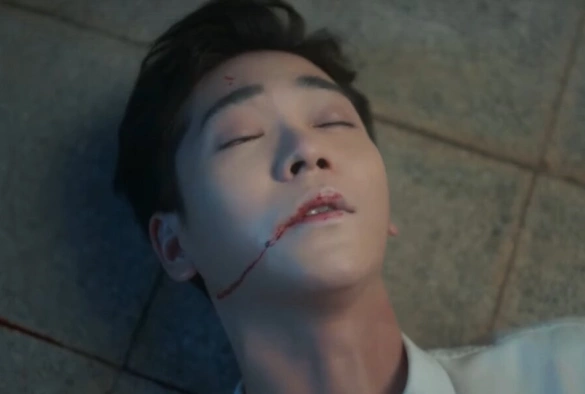 Кадр из дорамы Меж двух миров