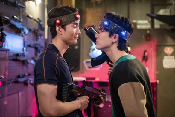 Кадр из дорамы Просто друзья