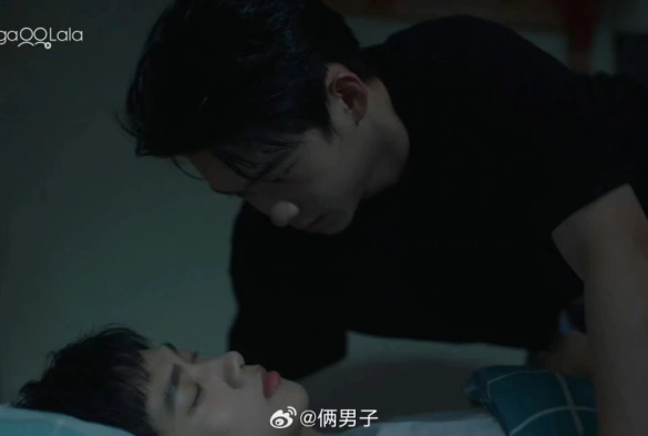 Кадр из дорамы Останься со мной