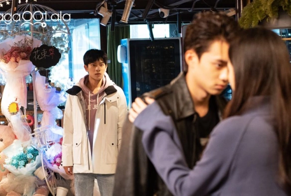 Кадр из дорамы Останься со мной