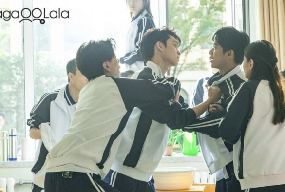 Кадр из дорамы Останься со мной