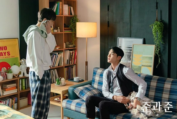 Кадр из дорамы Джун и Джун