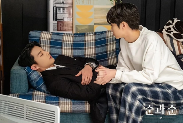 Кадр из дорамы Джун и Джун