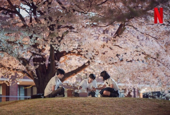 Кадр из дорамы Время взывает к тебе