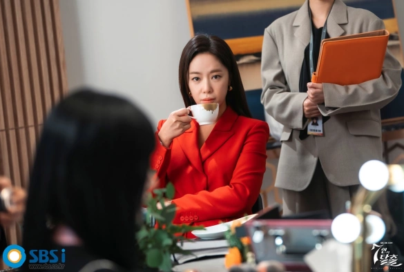 Кадр из дорамы Сбежавшая семёрка 1 сезон