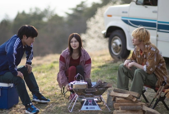 Кадр из дорамы Зомби-апокалипсис и список из 100 дел, что я выполню перед смертью