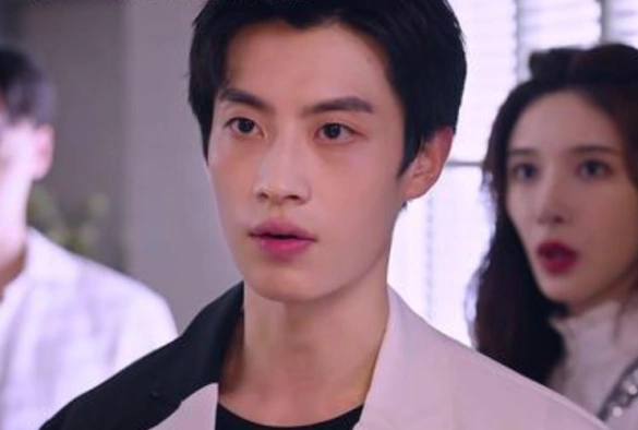 Кадр из дорамы Опасная любовь