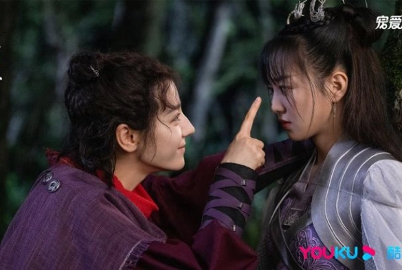 Кадр из дорамы Синий шёпот 2 сезон