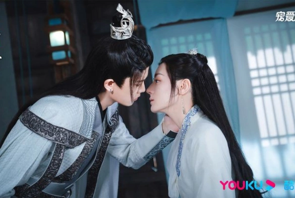 Кадр из дорамы Синий шёпот 2 сезон