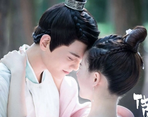 Кадр из дорамы Роман тигра и розы