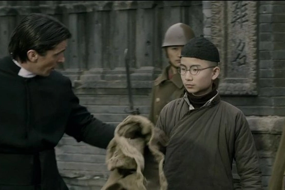 Кадр из дорамы Цветы войны