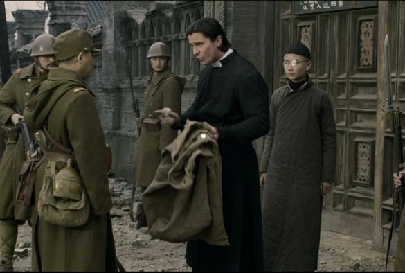 Кадр из дорамы Цветы войны