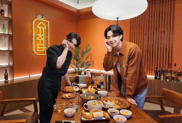 Кадр из дорамы Шучита