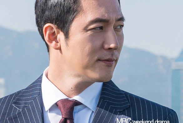 Кадр из дорамы Запах денег