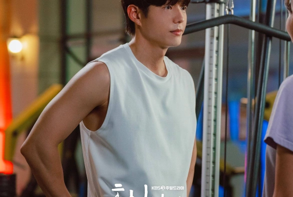 Кадр из дорамы Независимая жизнь Хё Сим