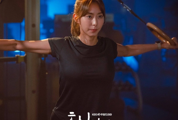 Кадр из дорамы Независимая жизнь Хё Сим