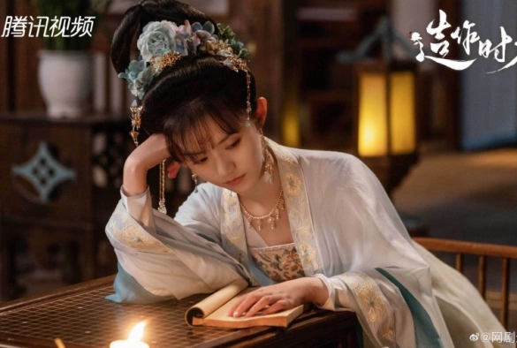 Кадр из дорамы Королевские слухи / Время притворяться