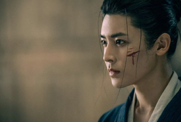 Кадр из дорамы Под властью нелюдей