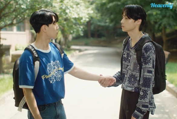 Кадр из дорамы Почему ты?