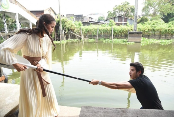 Кадр из дорамы Это ты