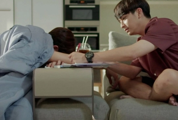 Кадр из дорамы Опасный роман