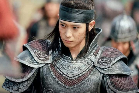 Кадр из дорамы Луна, которая восходит днём