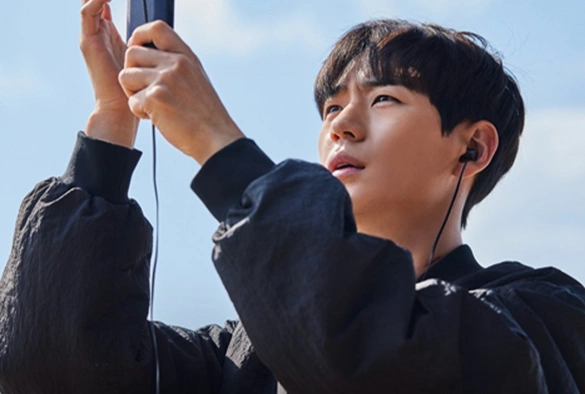 Кадр из дорамы Биография злодея