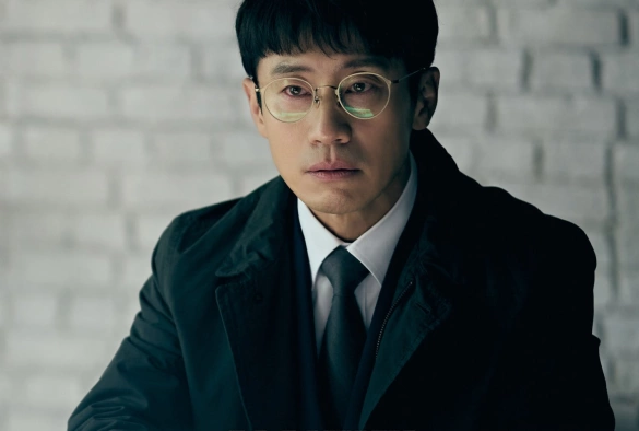 Кадр из дорамы Биография злодея