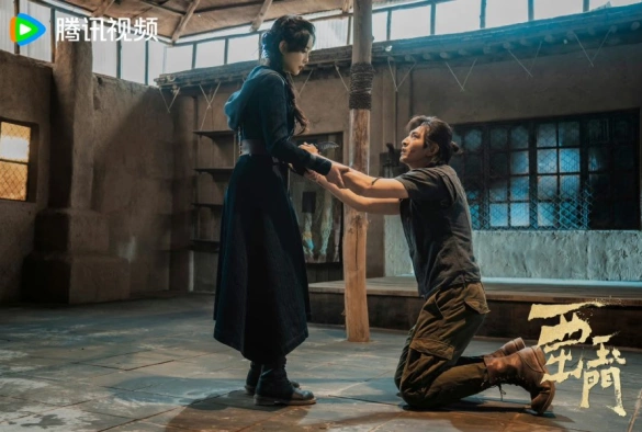 Кадр из дорамы К западу от Юймэня