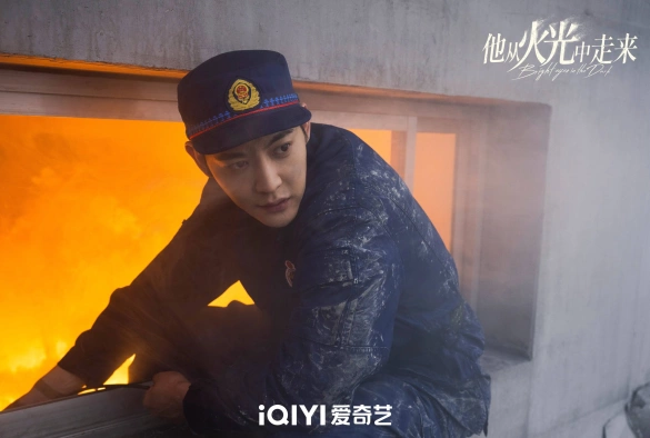 Кадр из дорамы Он вышел из огня