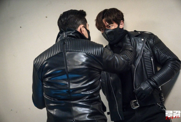 Кадр из дорамы Ругаль