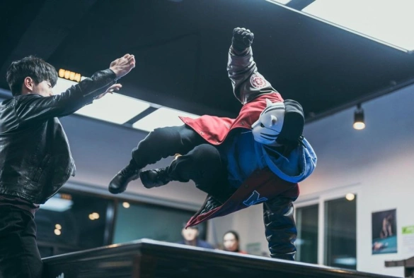 Кадр из дорамы Отважная Ши Мин