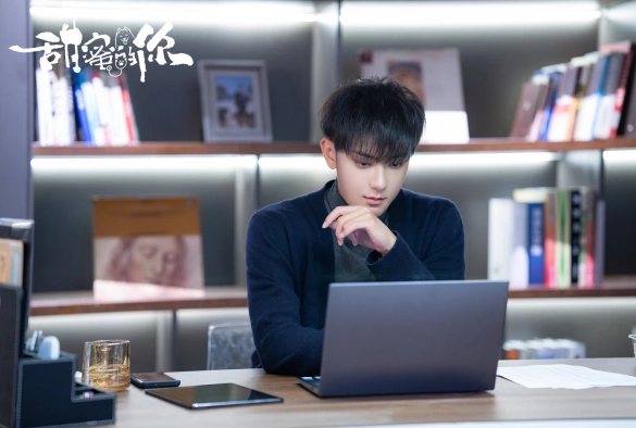 Кадр из дорамы Любя тебя