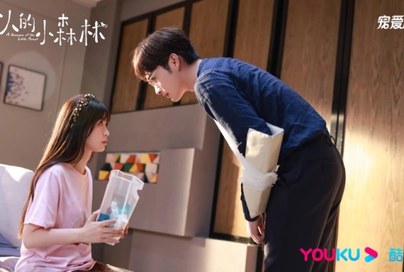 Кадр из дорамы Роман в маленьком лесу