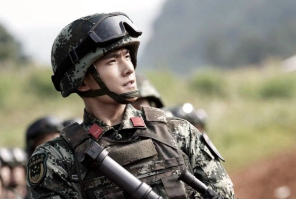 Кадр из дорамы Слава спецназа