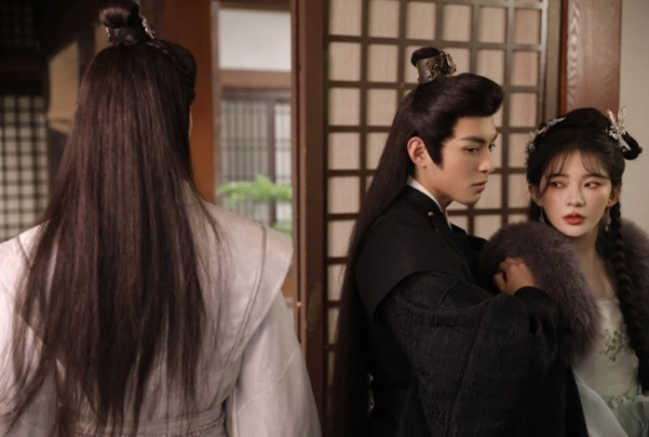 Кадр из дорамы Тайный страж с красными рукавами