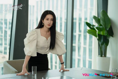 Кадр из дорамы Любовь наносит ответный удар