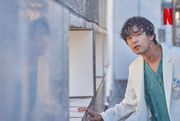 Кадр из дорамы Даже в психиатрическом отделении наступает утро