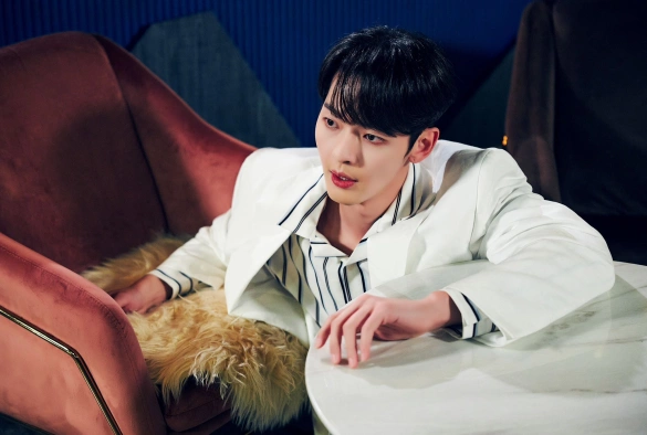 Кадр из дорамы Удар, поднявший бизнес