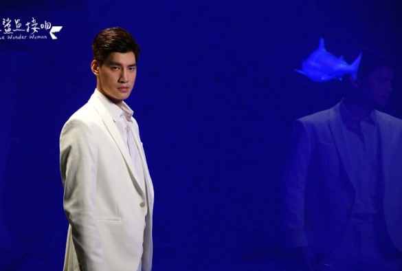 Кадр из дорамы Поцелуй акулы