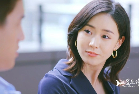 Кадр из дорамы Поцелуй акулы