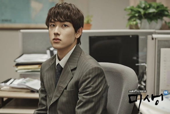 Кадр из дорамы Мисэн: Неудавшаяся жизнь