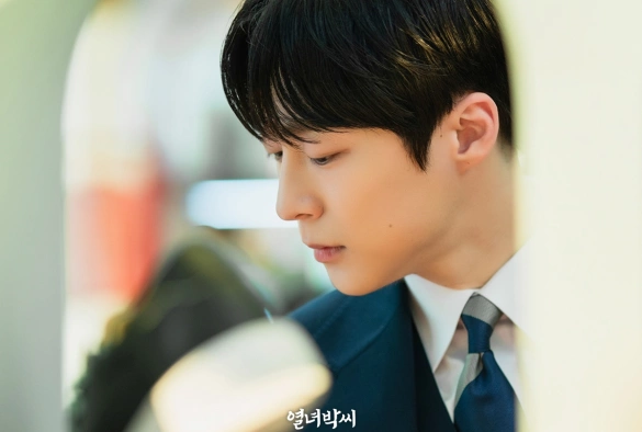 Кадр из дорамы История брачного контракта Пак