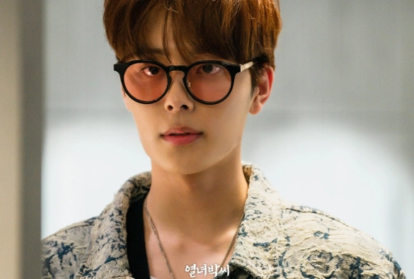 Кадр из дорамы История брачного контракта Пак