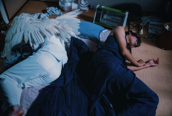 Кадр из дорамы В однушке с ангелом