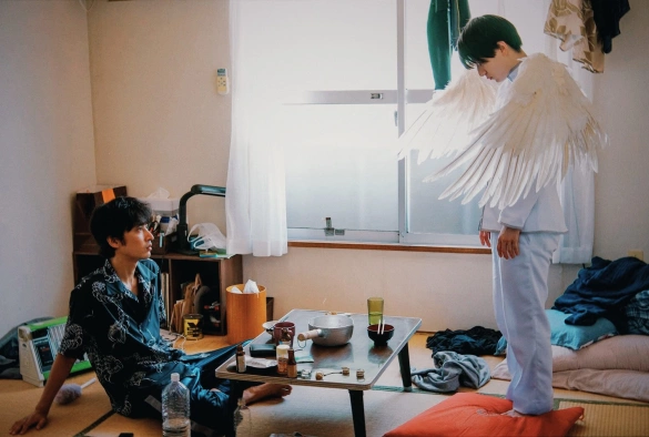 Кадр из дорамы В однушке с ангелом