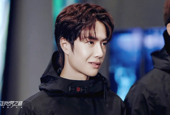 Кадр из дорамы Атакуя твоё сердце