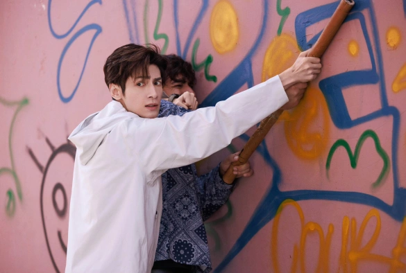 Кадр из дорамы Любовь — это панацея