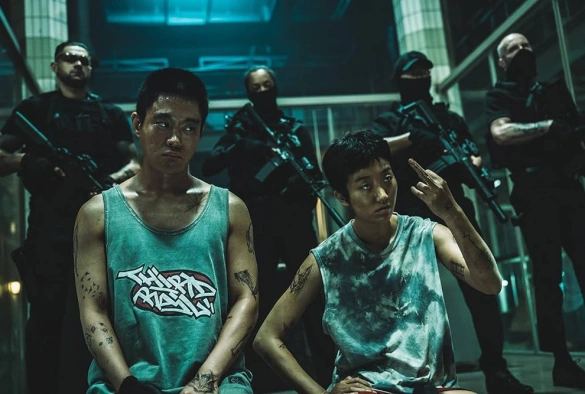 Кадр из дорамы Сторонник 2